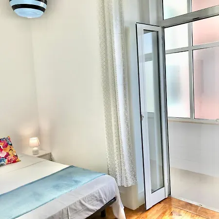 Beautiful Quarto em Acomodações Particulares Lisboa